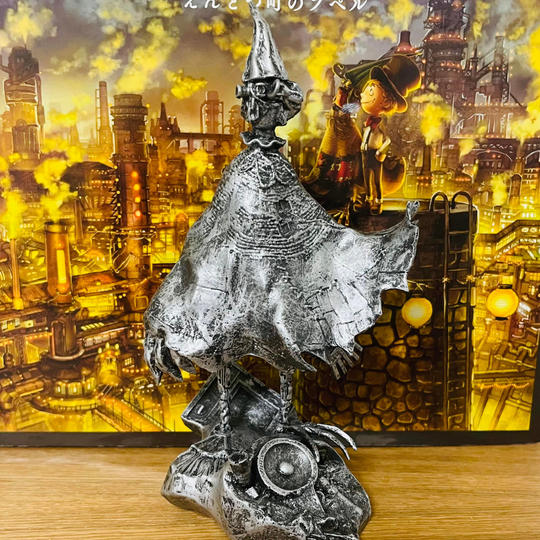 限定10　プペルフィギュア　銀色