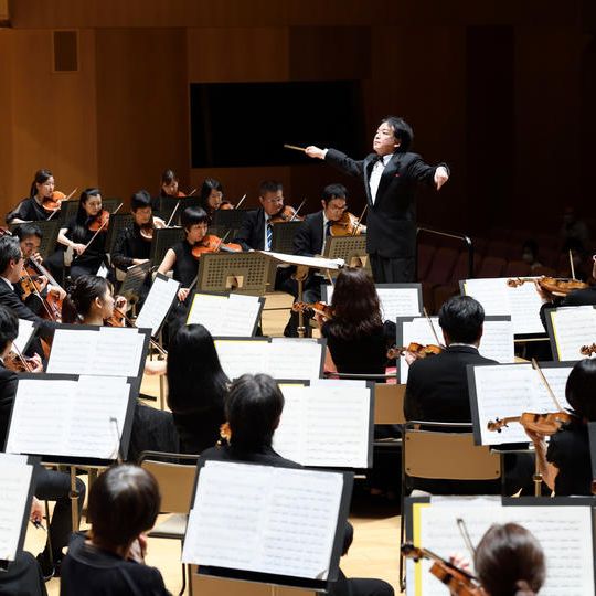 【コンサートを聴いて応援!】神奈川フィルのS席ご招待券2枚とブルーダルグッズ