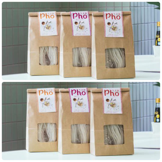 お得な生米麺フォー12食セット！人気アジア料理店監修の本格スープ3種類付きで簡単調理♪