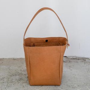 sonor　四角いマチのトート【ライトブラウン】