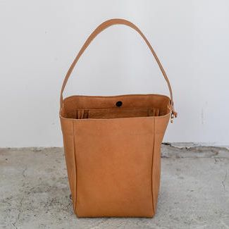 sonor　四角いマチのトート【ライトブラウン】