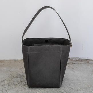 sonor　四角いマチのトート【チャコールグレー】　