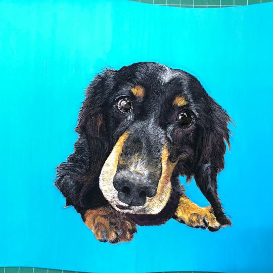 A4サイズのタンニン鞣しの2mmのヌメ革に彫刻をし色付けした物で、額装出来るようにしたものです。