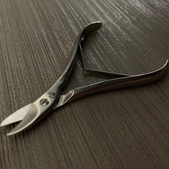 【クラファン特別セット】ドイツ製・軽い力で良く切れるニッパー型爪切りばさみセット