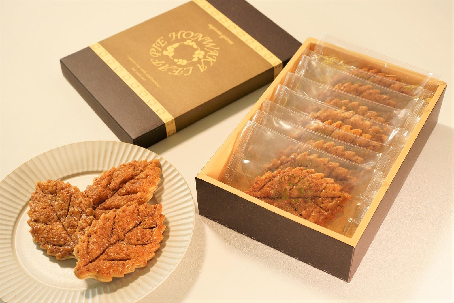 本和香リーフパイ8枚×1箱 - (パイが奏でる