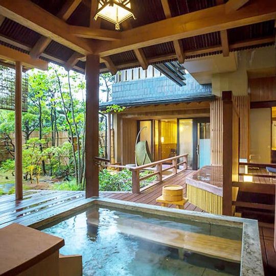 皇室の方著名人がお泊まりになる。最上級ロイヤルスイート 佳苑、宿泊券！ペア宿泊プラン【平日限定】