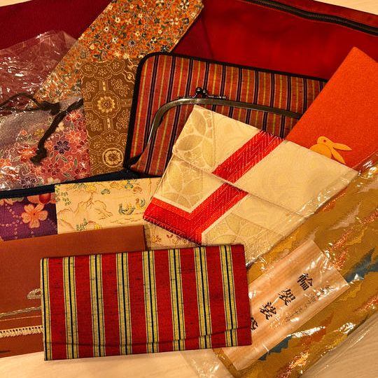 和風小物（和装ポーチ、小物、袋）の中から1つ