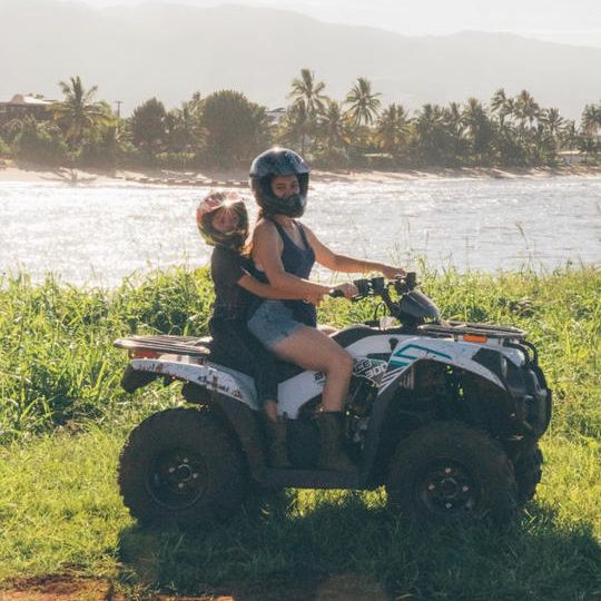 【先着5組特別30%OFF!!】迫力バギー体験(45分)+ノースショア観光プラン(2名様料金・ホテル送迎付き)