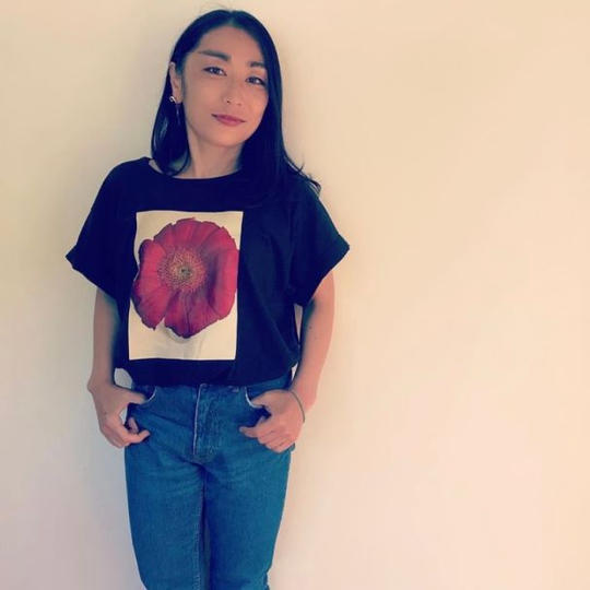 個展の設営を手伝える権