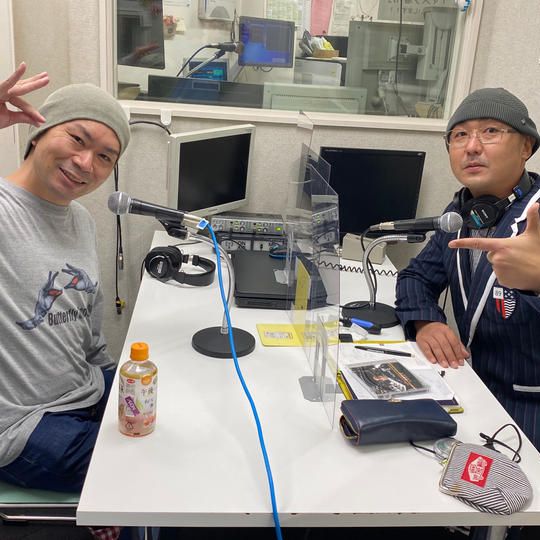 私のラジオ番組に出演できる権利&番組ステッカー