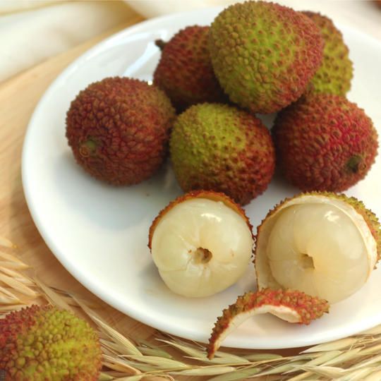 ぷりぷりジューシーな台湾高雄産玉荷包生ライチ(3kg / 送料込)