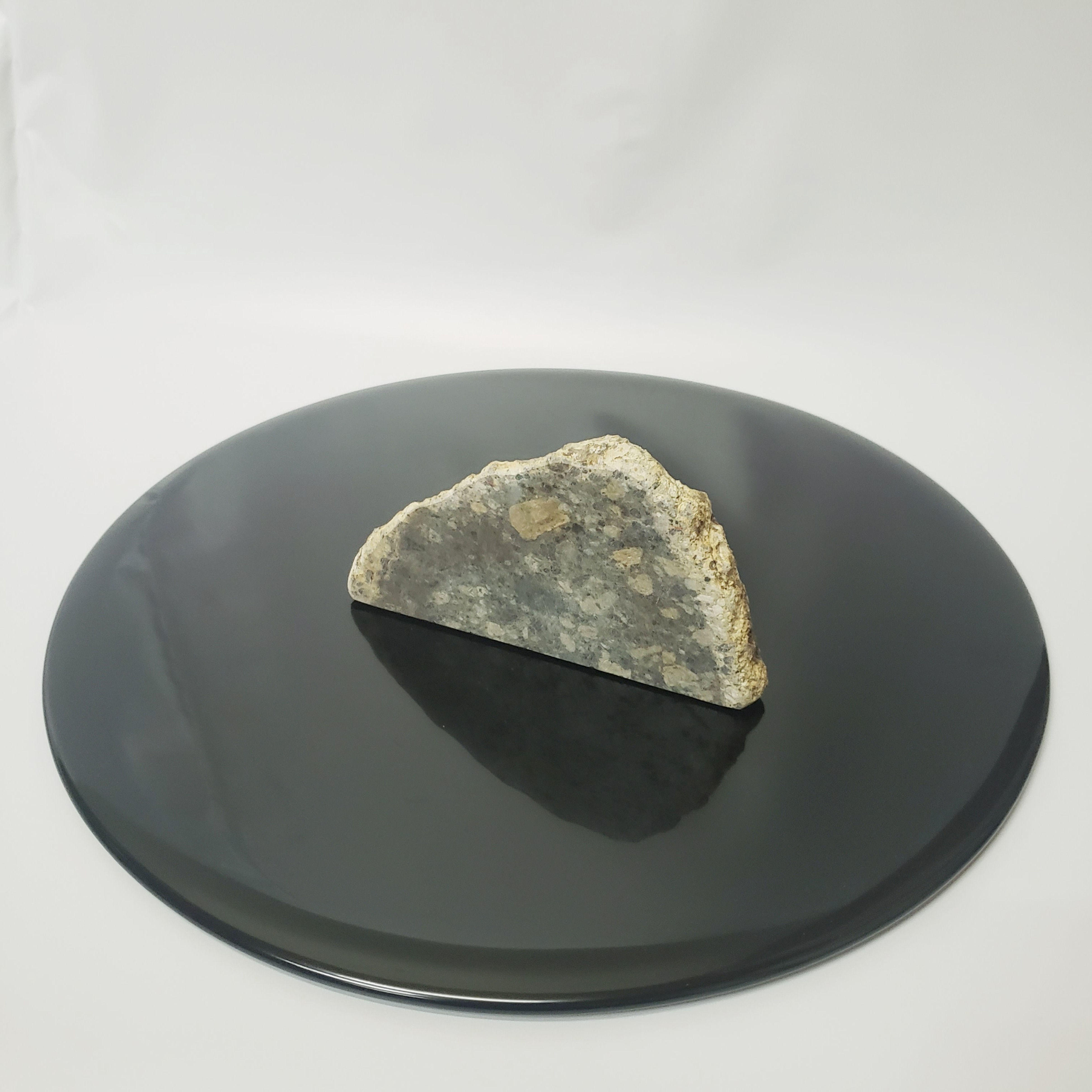 犬山卓也　黄釉線刻皿　青雲窯　大皿　民藝　モダン　おしゃれ　丸三陶器　出雲市 犬山卓也 黄釉線刻皿 青雲窯 大皿 民藝 モダン おしゃれ 丸三陶器