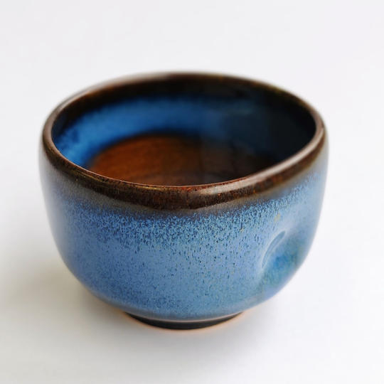 唐橋焼 琵琶湖ブルーの手作り玉湯呑