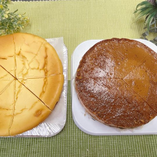 焼プリンケーキとベイクドチーズケーキ