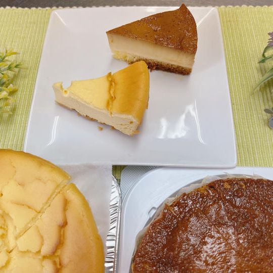【4月限定早割500円OFF】焼プリンケーキとベイクドチーズケーキ