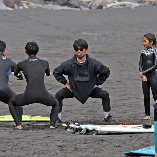 プレミアムサーフィンスクールレッスン参加（1名様）