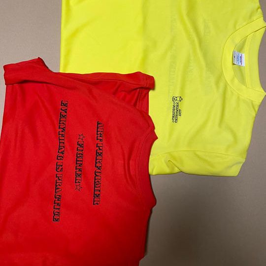 ファイターオリジナルTシャツ　赤色（L）