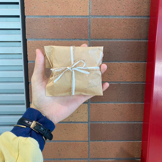 プレゼント包装(ステッカー付)