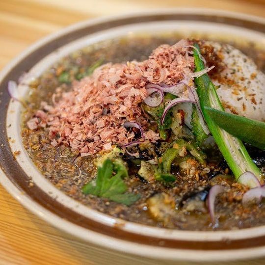 削りたてカツオ節を使った～出汁カレー～　ドリンク付き