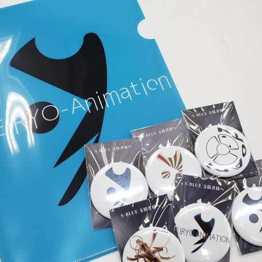 クリアファイル＋缶バッチ(３種)セット