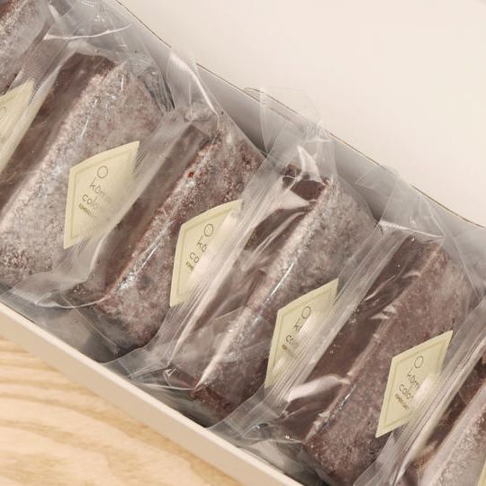 【C-VALUE限定価格】平飼い卵のガトーショコラミニ６個セット