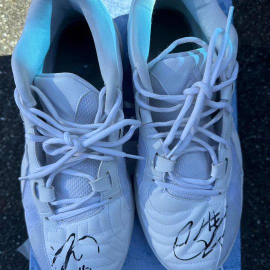 【追加リターン】杉本天昇選手　サイン入りバスケットボールシューズ（本人利用済の中古品）