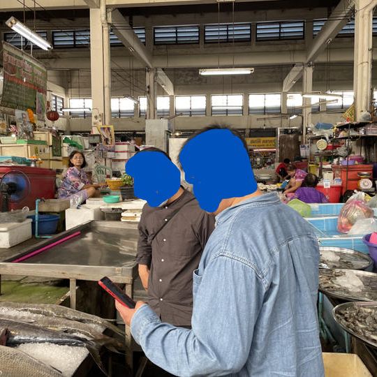 現地アテンドのリターン完遂記念！最速でのﾌｨｰﾄﾞﾊﾞｯｸを都内の隠れ家高級鮨屋であなたを交えて3人でします！