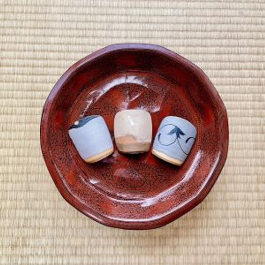 【陶片煎餅3枚組（皮鯨天目形 ・枇杷色無地 ・花唐草文）】