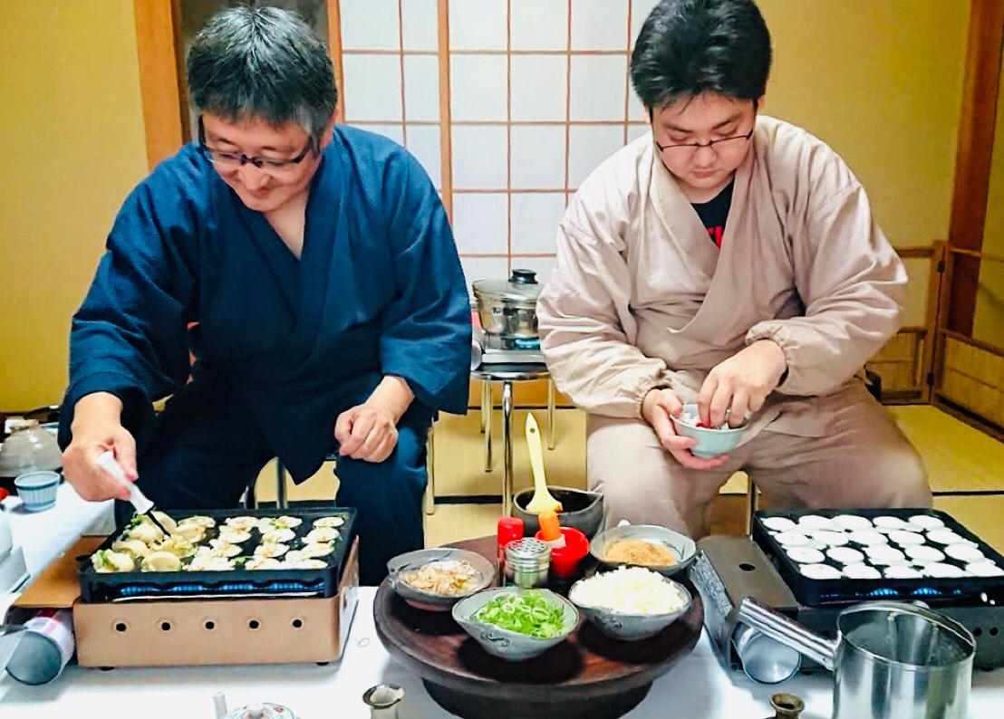 矢野直人作 拙蔵古唐津写たこ焼き碗1客(枇杷色無地)＋陶片煎餅3枚