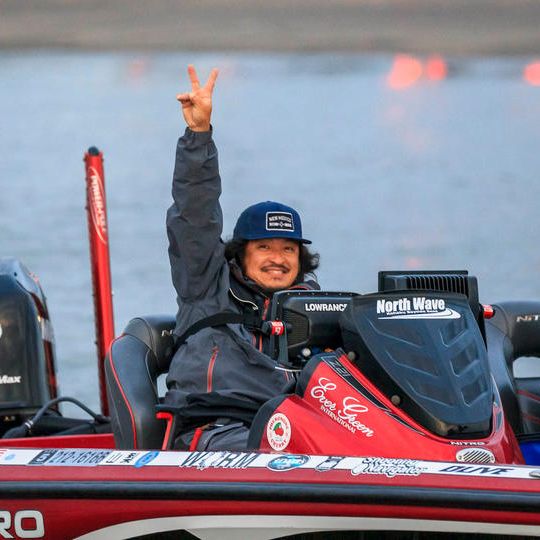 取材艇に同船してオールスターをクルーズ観戦(24日)