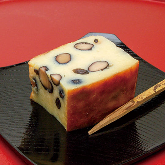 ⿊豆の⽣カステラ（有限会社⾦⽥屋／印旛郡栄町）