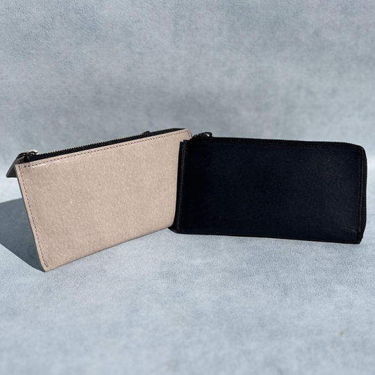 2色から選べる『彩の国黒豚』の皮革で仕上げた「L字ファスナー長財布」