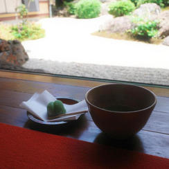 奉加証明書(手紙)+限定お守り+限定御朱印＋住職副住職と共に三浦氏縁の地周遊（抹茶付き）