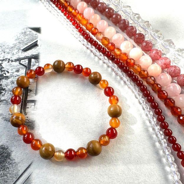 ブレスレット①（天然石／赤系）　御朱印とお礼状