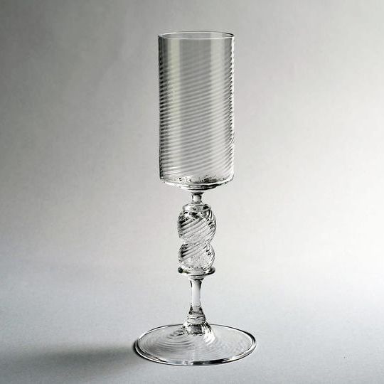 Goblet twist cup W stem