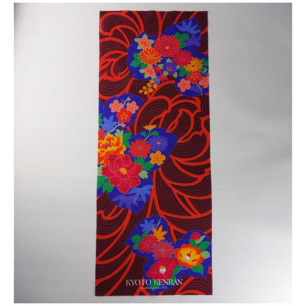 伝統意匠手拭い｜乱菊と椿牡丹紋（KYOTO KENRAN）