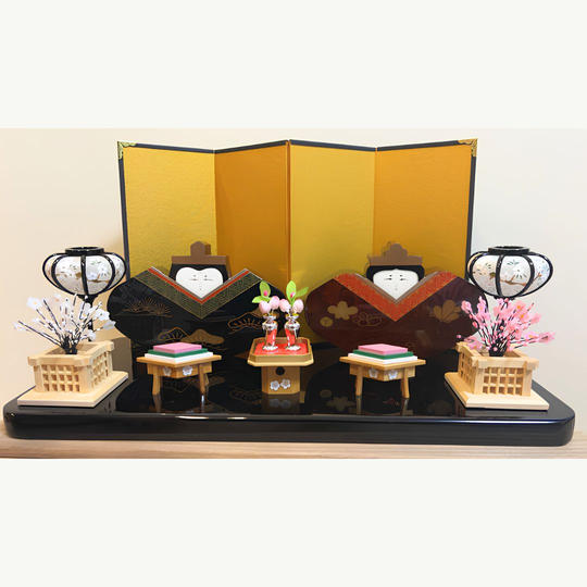 伝統工芸うるし塗り雛人形（桐箱つき）