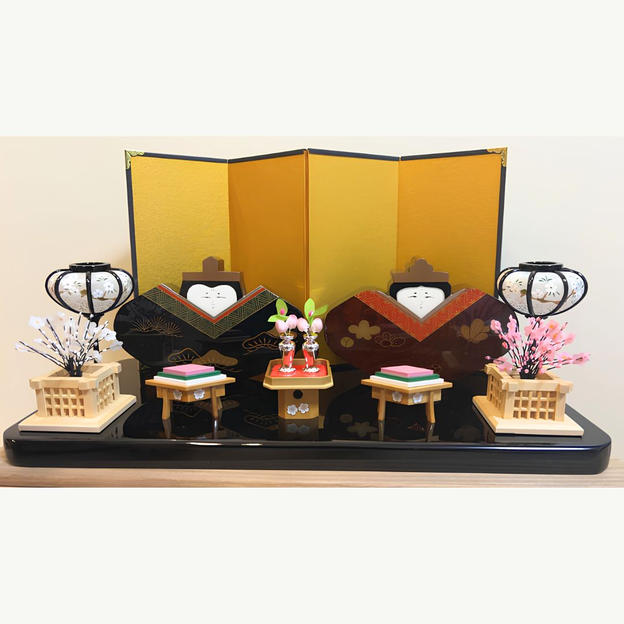 伝統工芸うるし塗り雛人形（桐箱つき）