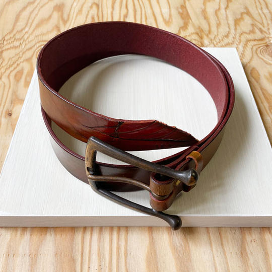 坂東工制作による一点ものオリジナル革製ベルト（幅3.5cm)