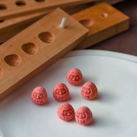 京菓子司 俵屋吉富 お干菓子「都色（といろ）～京だるま～」特別版