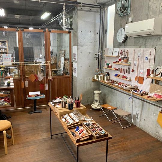 お土産付き！小さな革工房見学会