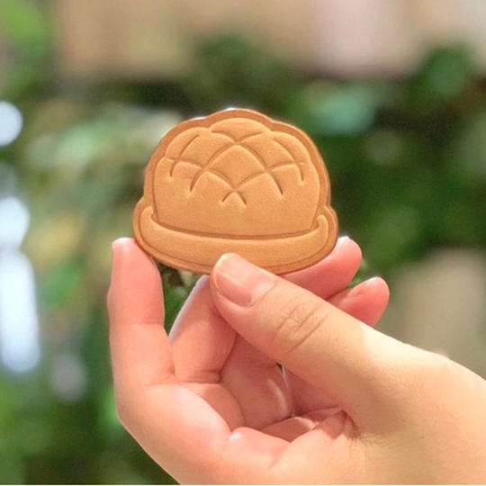 【Creema SPRINGS限定】メロンパンハットの革ブローチ