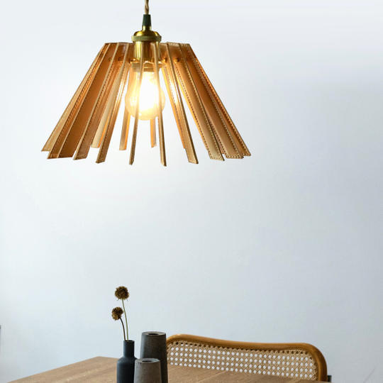 革と真鍮のペンダント照明 mountain型（床革)