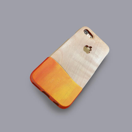  	ウッドケース for iPhone 椿 オレンジ とレッドカーペットプロジェクトへの支援