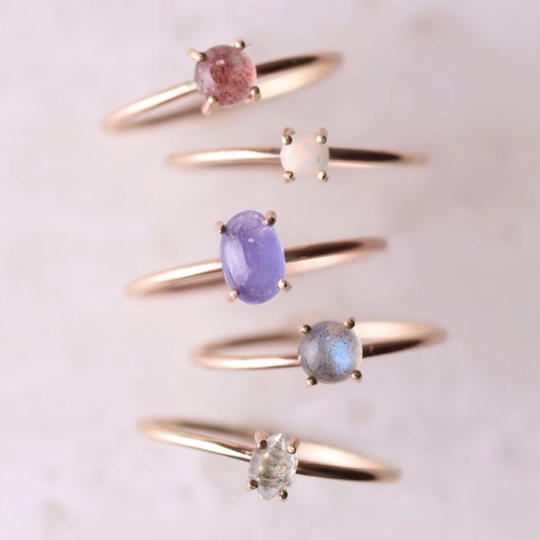 《特別価格》【Ｋ18】line ring 天然石をお選びいただけます。	