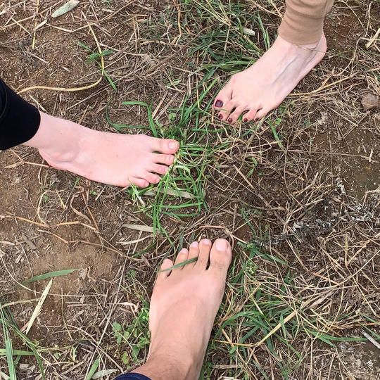 親子で一緒に！“裸足で畑”体験（大人1名・お子様1名）