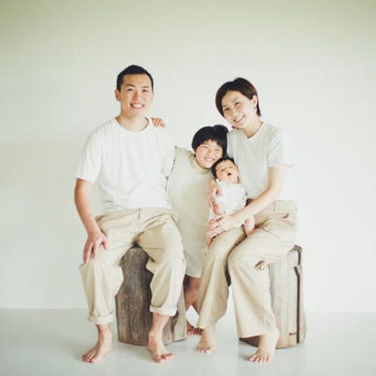 Studio Casa 撮影チケット "ファミリーフォト" + 木製フォトフレーム(L)付き