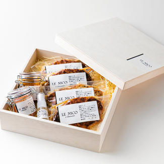 湘南バーグ（湘南しらすとトリュフのハンバーグ）【150g×4個入り】【白木箱入り】