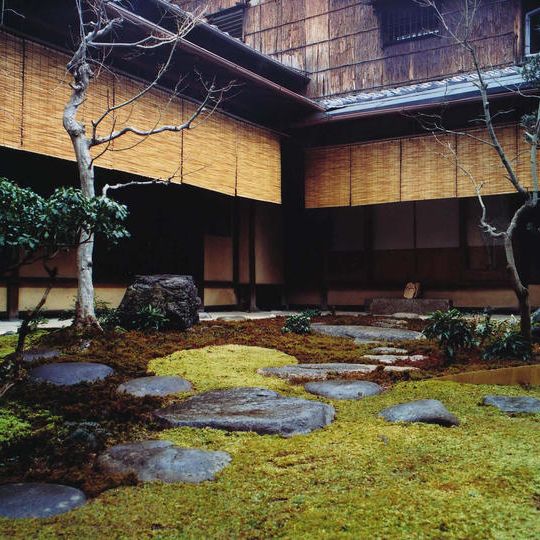 庭の手入れつき!有斐斎弘道館体感ツアー