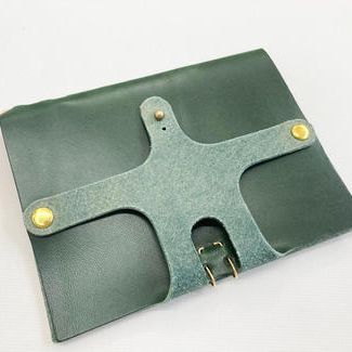 A4メモウォレット 　ブリティッシュグリーン